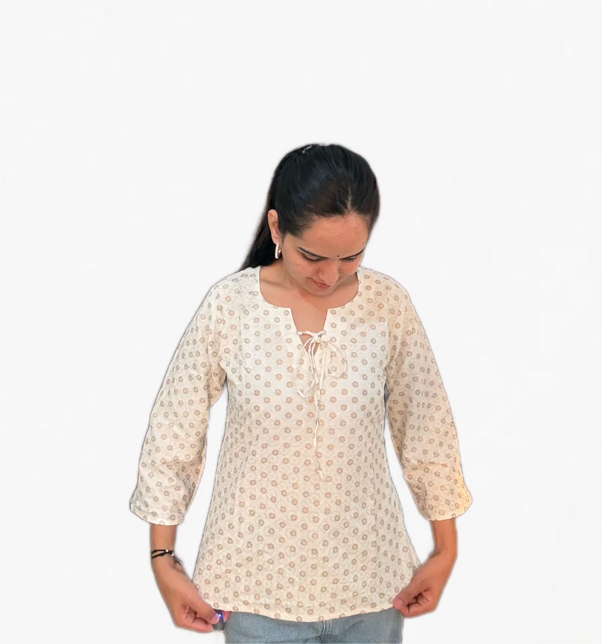 Safed Saumya Kurti